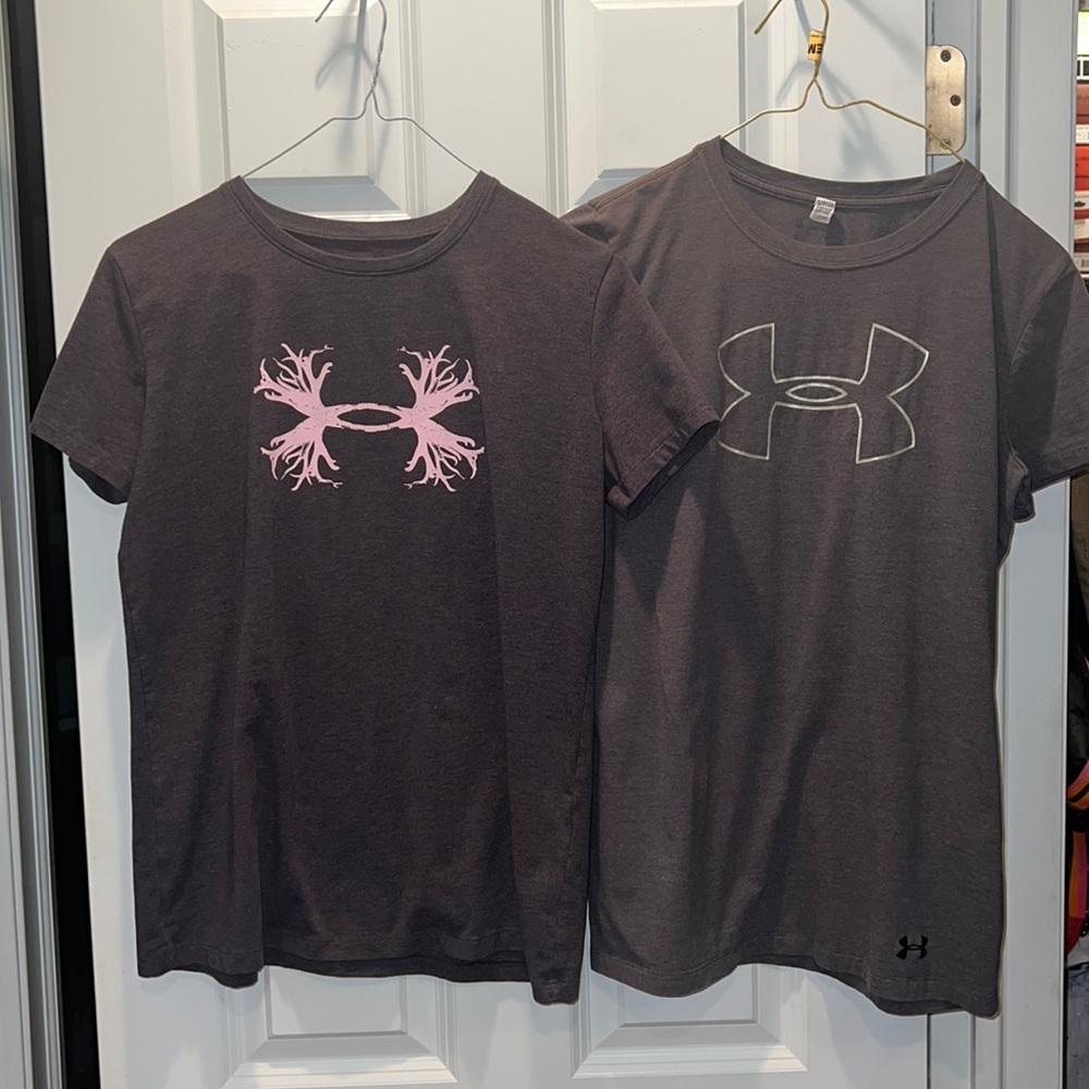 Girl’s under Armour T-shirts
